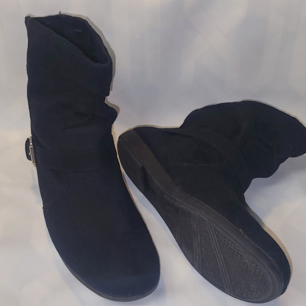Black Boots